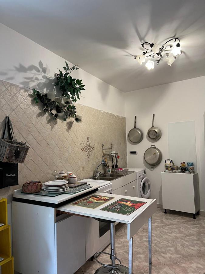 Casa Kamalei, Tra Plebiscito E Lungomare Apartamento Nápoles Exterior foto
