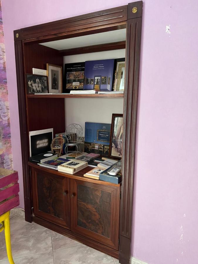 Casa Kamalei, Tra Plebiscito E Lungomare Apartamento Nápoles Exterior foto