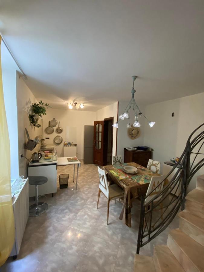 Casa Kamalei, Tra Plebiscito E Lungomare Apartamento Nápoles Exterior foto