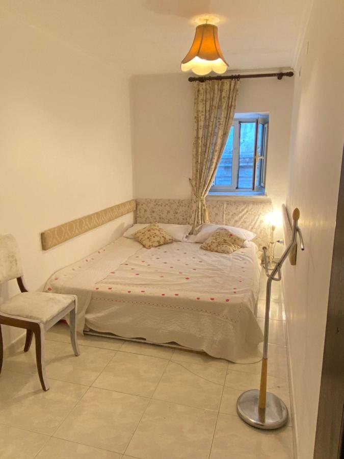 Casa Kamalei, Tra Plebiscito E Lungomare Apartamento Nápoles Exterior foto